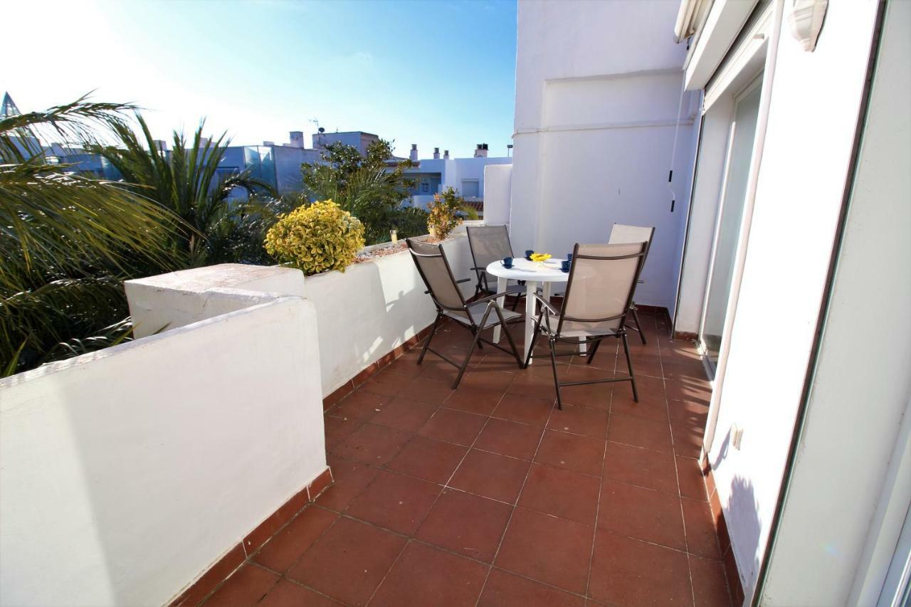 Global Immo 3330 Royal Marina I Tramuntana 4-10 Appartement Roses Buitenkant foto