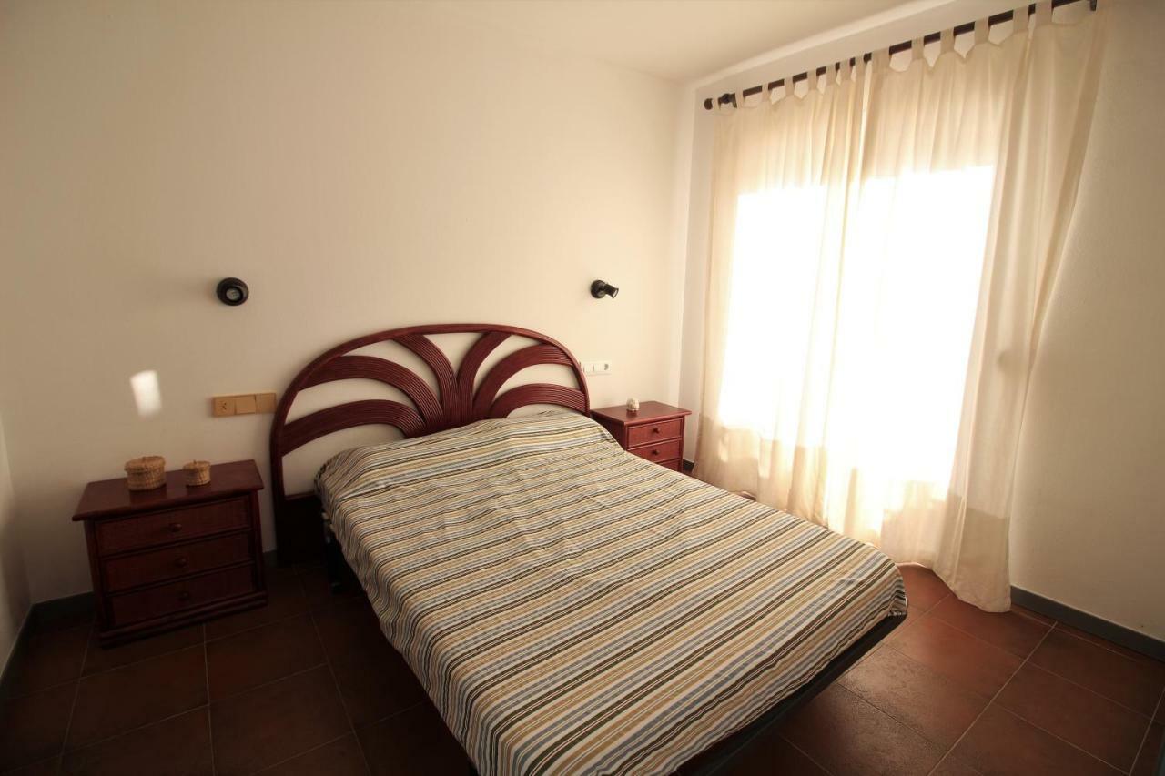 Global Immo 3330 Royal Marina I Tramuntana 4-10 Appartement Roses Buitenkant foto