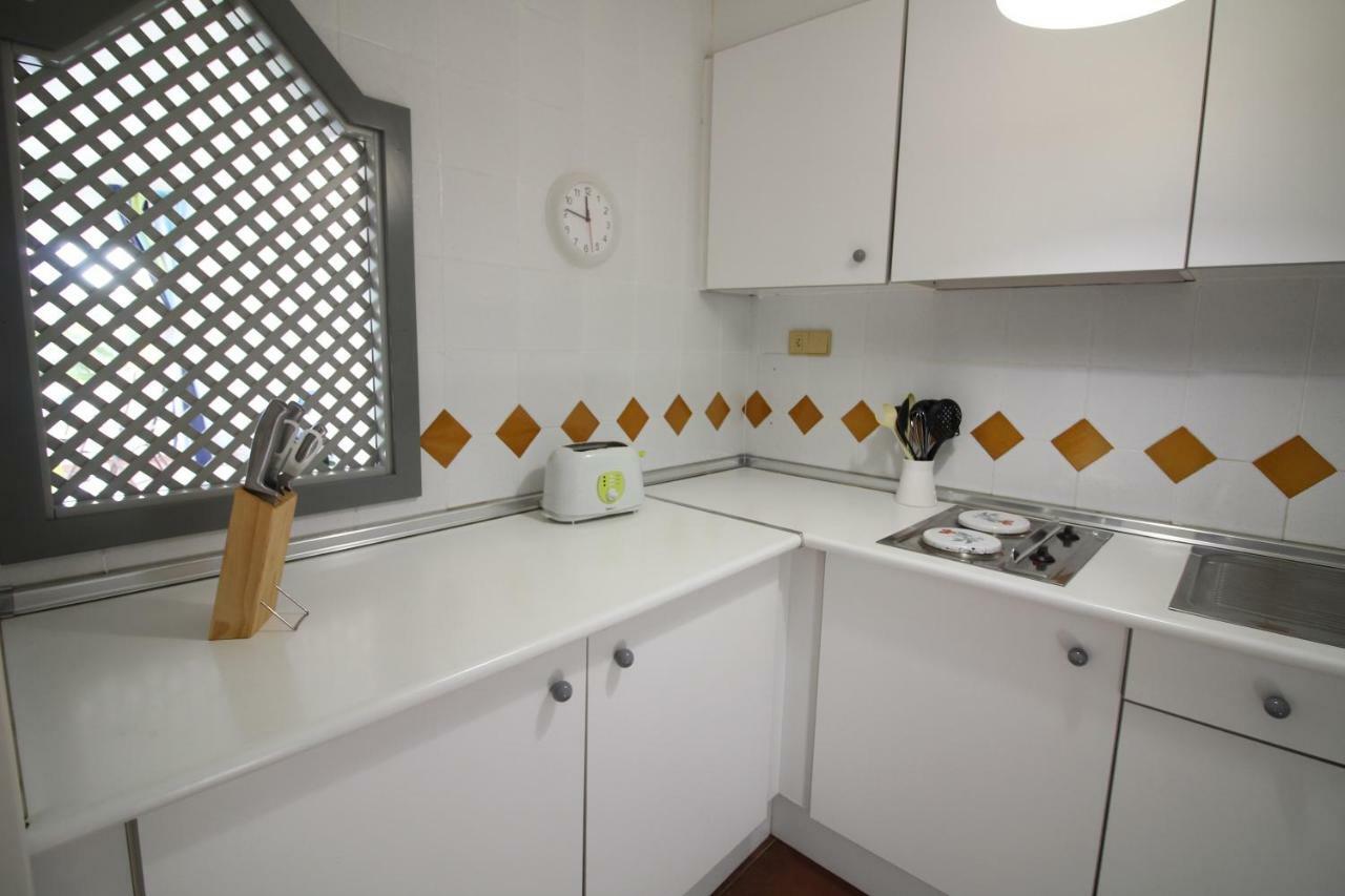 Global Immo 3330 Royal Marina I Tramuntana 4-10 Appartement Roses Buitenkant foto